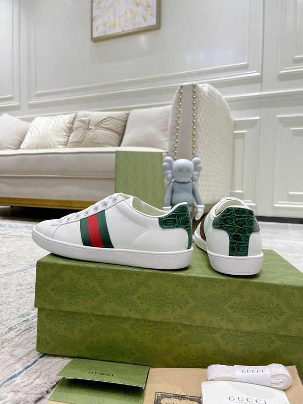 Gucci fresh white-and-black luxury sneakers view 7 streetwear statement look