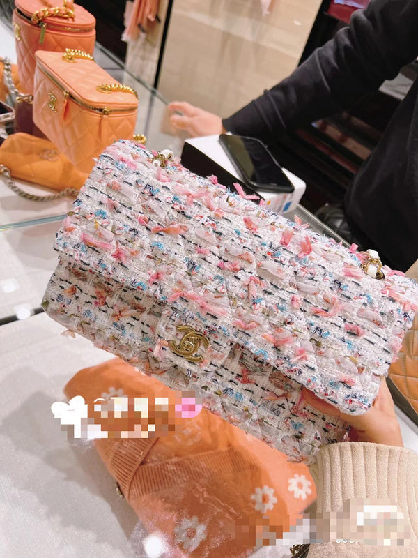  women's handbag, versatile design, view 4