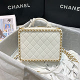  women's handbag, mid design, view 4