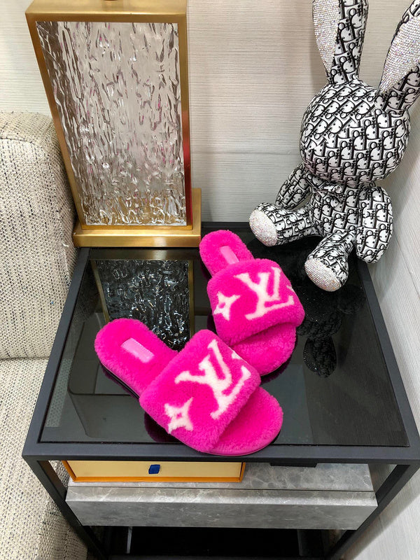 Louis Vuitton shoes Style 353 - true-to-life color detail