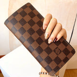 Styled lifestyle shot of statement elevated women's handbag – women's everyday handbag