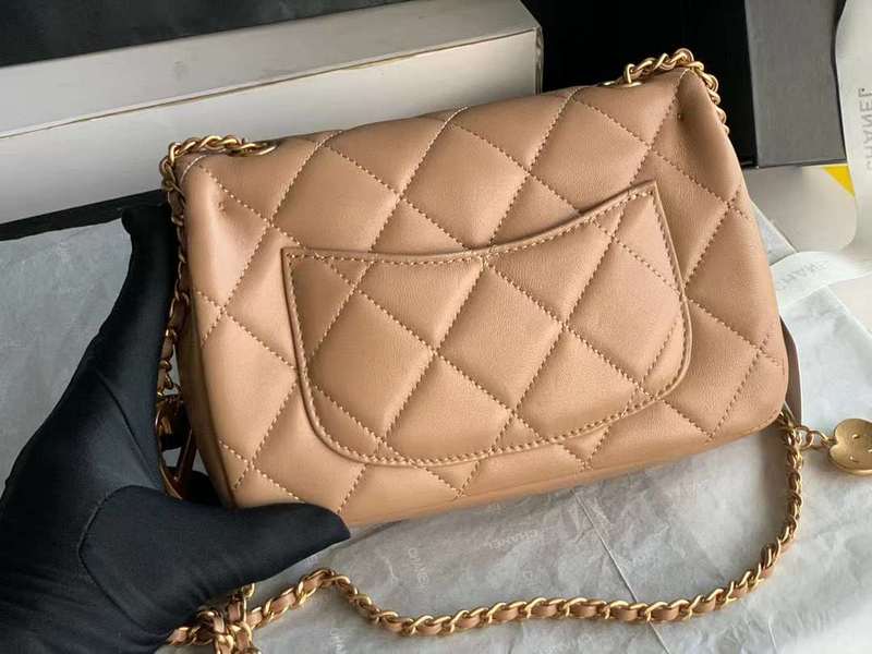 Zivas Charm Effortless Elegance Everyday Handbag (Everyday Luxury Essential) – Interior View