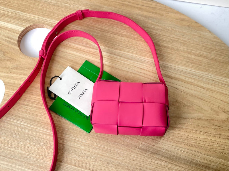 Contemporary Premium PU Leather Handbag - Sleek Minimalist Lines | Women's Luxury Handbag #1664 - product detail shot (image 10) of designer-inspired handbag