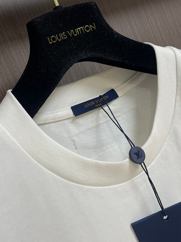 Front view of Louis Vuitton cotton t-shirt with logo-detail design