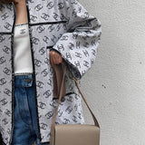  minimalist everyday bag styled with outfit 12