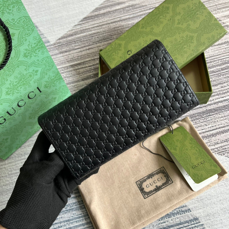 Close-up detail of timeless bag design