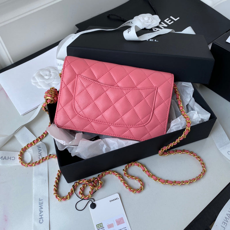  women's handbag, mid design, view 3