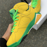 Nike Men's & Women's Designer Lifestyle Shoes — Style 032 back view