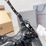 Ziva's Charm handbag – detail view (one versatile size)
