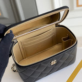 Zivas Charm Everyday Sophistication Designer Handbag (Versatile Style Statement) – Styled Look