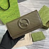 Front view of polished classic women's handbag – women's designer-style accessory