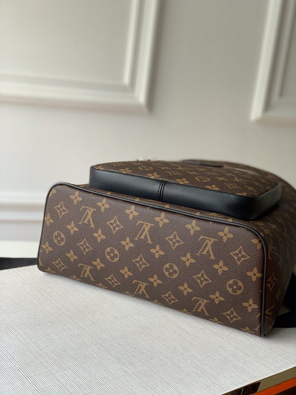 Front view of structured premium women's handbag – women's statement bag