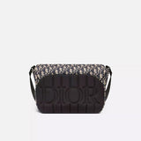 Handle and strap detail of structured sleek women's handbag – women's statement bag