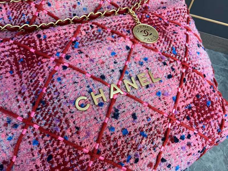 Zivas Charm Everyday Sophistication Everyday Handbag (Effortless Style Upgrade) – Back View