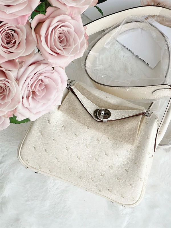  Graceful everyday bag front view 7