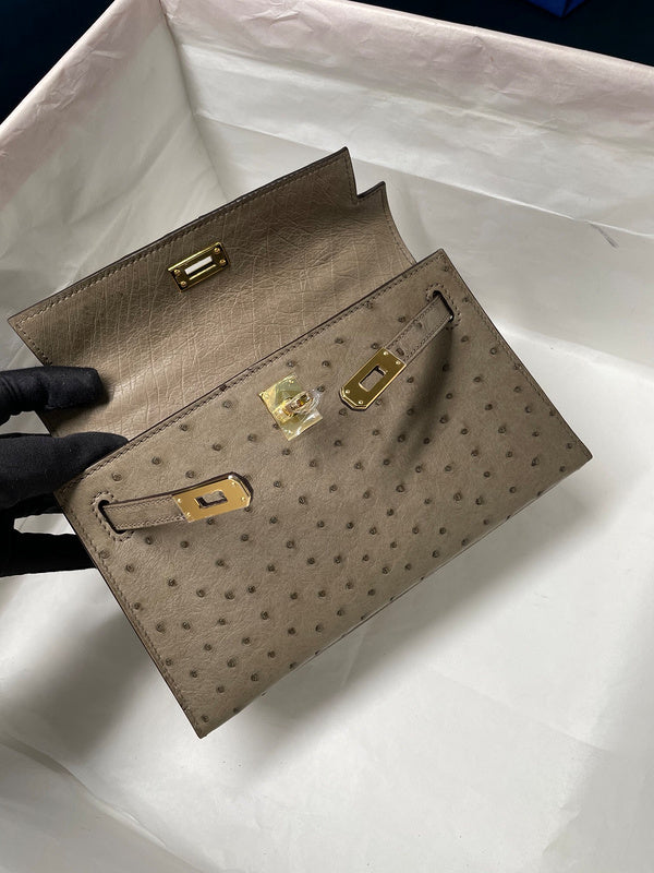Side view of modernist structured handbag