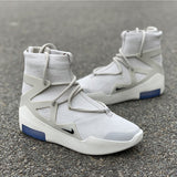Nike Men's & Women's Premium Low-Top Trainers — Style 097 angle view