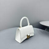 Zivas Charm Sleek Silhouette Fashion Handbag (Polished Everyday Piece) – Lifestyle Shot