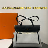  top-handle bag interior and compartment view