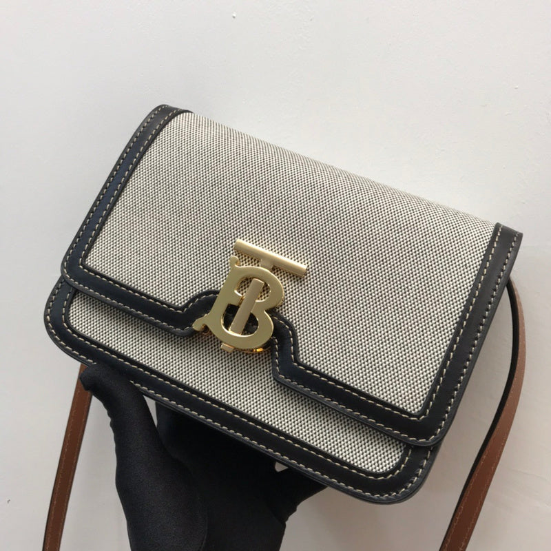 Ziva's Charm handbag – detail view (one versatile size)