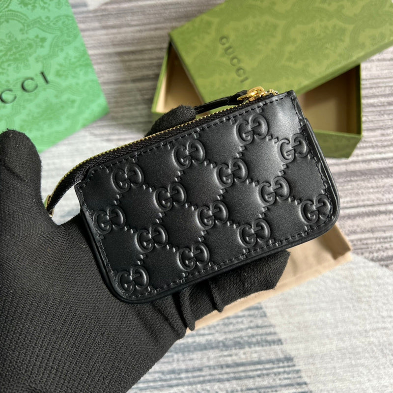 Close-up detail of smart bag design