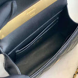 Zivas Charm Sleek Silhouette Everyday Handbag (Statement-Ready Design) – Close-Up Detail