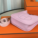  crossbody bag interior and compartment view