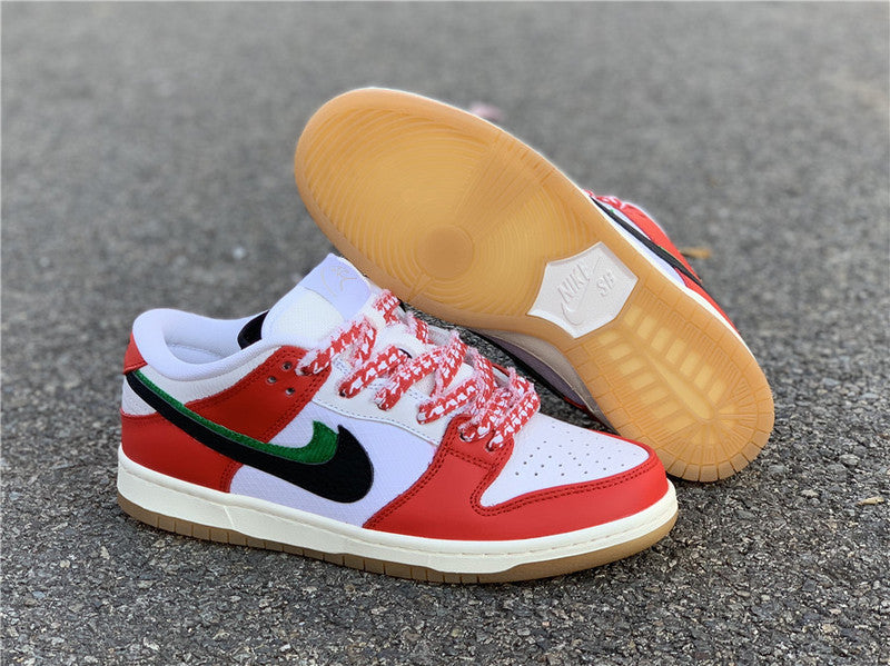 Nike Men's & Women's Designer Low-Top Shoes — Style 185 detail view