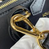  Clean-Lined shoulder bag front view 13