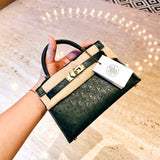  Minimalist tote bag front view 19