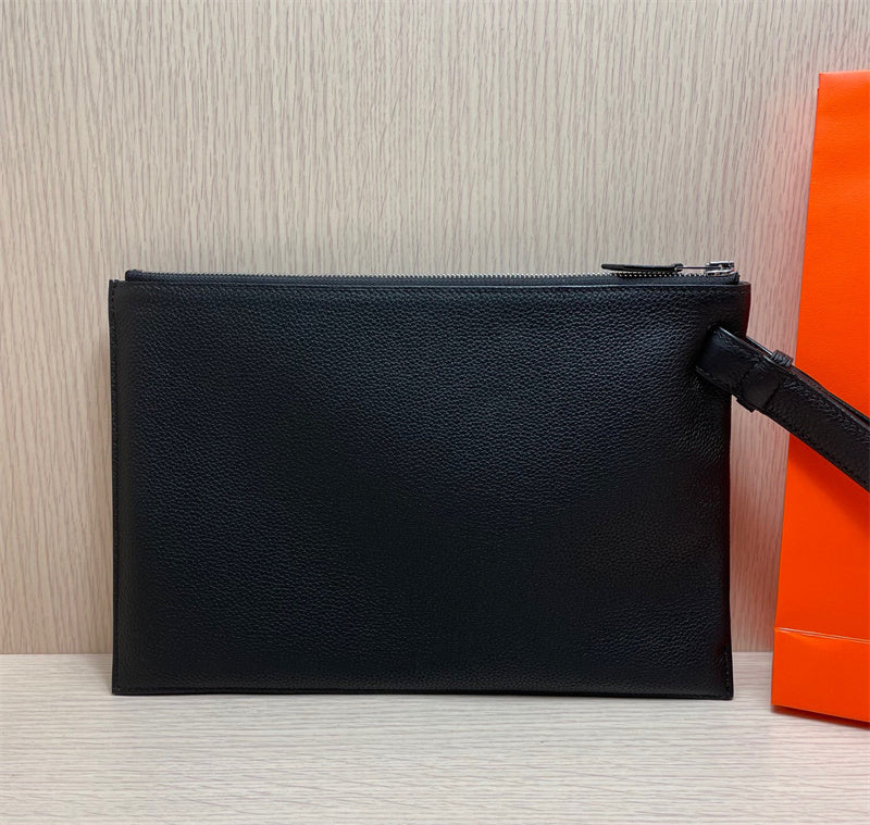  effortless crossbody bag styled with outfit 12