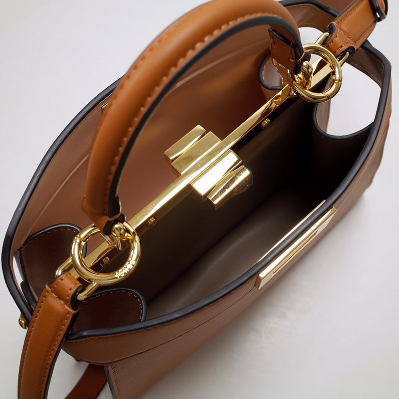 Ziva's Charm handbag – interior view (27cm*21cm*9.5cm)