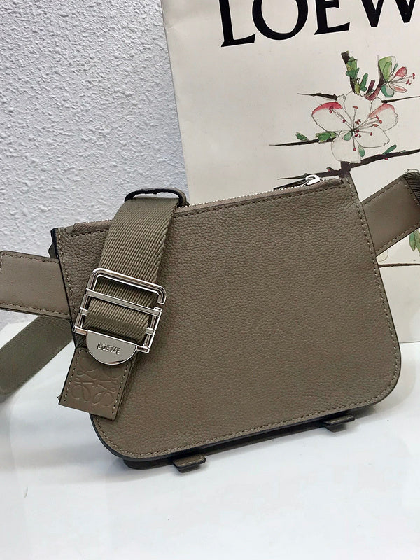 Ziva's Charm handbag – interior view (18cm*14cm*4.5cm)