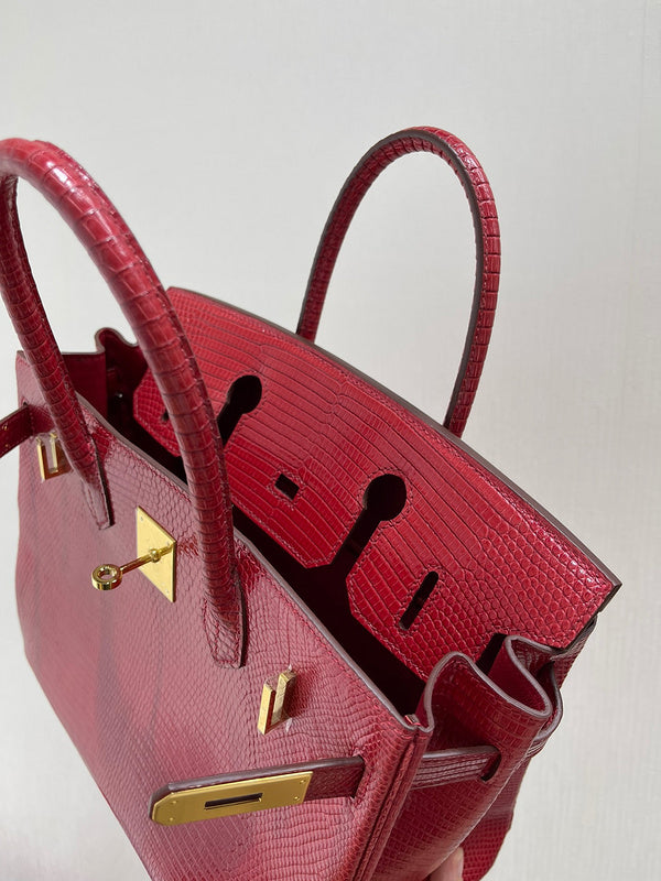Close-up detail of graceful bag design