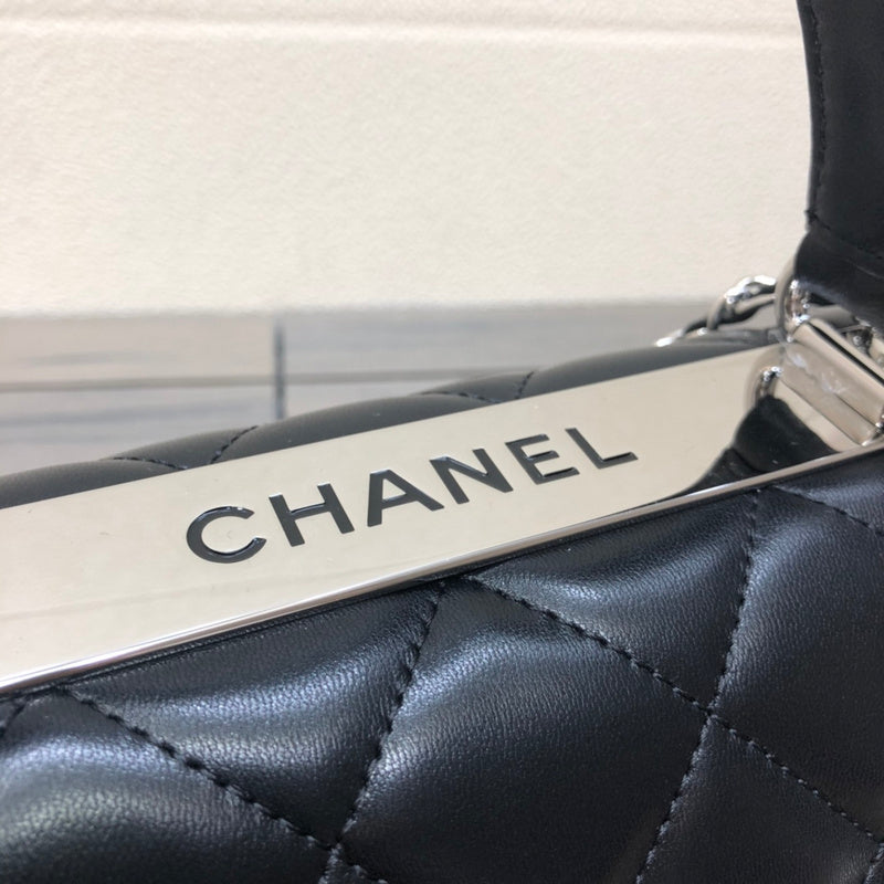  women's handbag, mid design, view 5