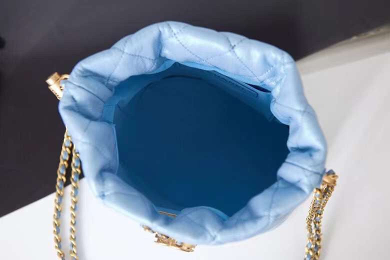  handbag, compact everyday style, image 9
