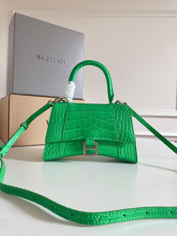 Zivas Charm Effortless Elegance Premium Handbag (Designer-Inspired Craftsmanship) – Angled View