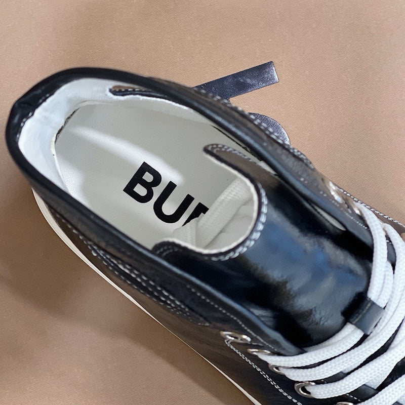 Burberry shoes Style 191 - sole and craftsmanship detail