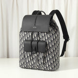 Close-up detail of premium everyday-luxe women's handbag – women's luxury accessory