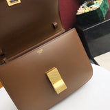 Handle and strap detail of statement modern women's handbag – women's luxury handbag