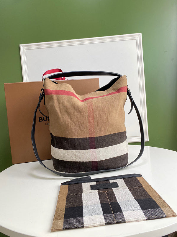 Ziva's Charm handbag – front view (one versatile size)