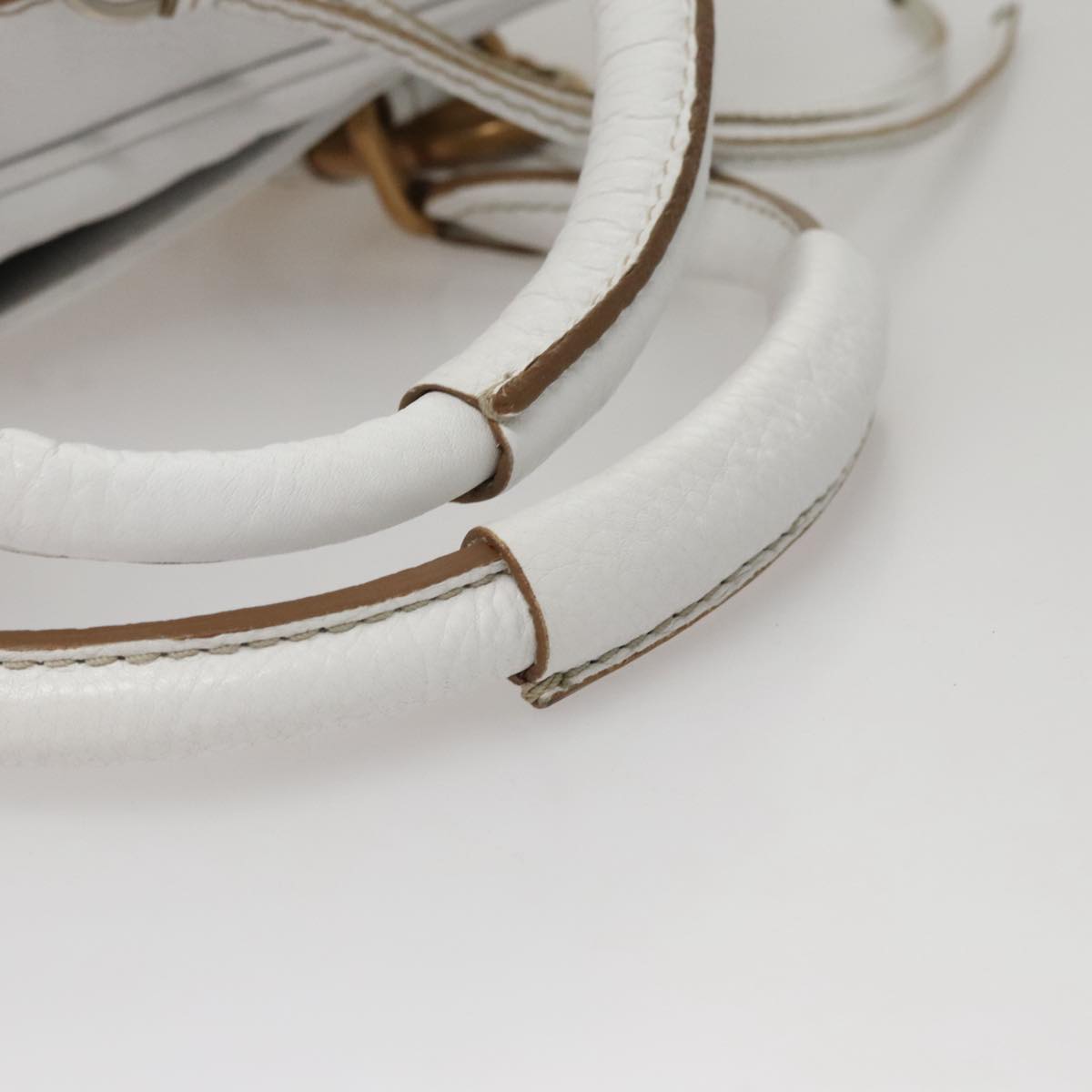 Morvesque elegant leather Handbag top view