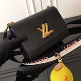 Front view of everyday-luxe elevated women's handbag – women's designer-style accessory