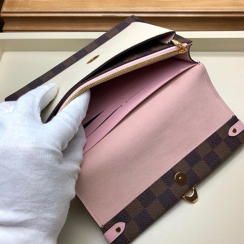 Back view of classic premium women's handbag – women's everyday handbag
