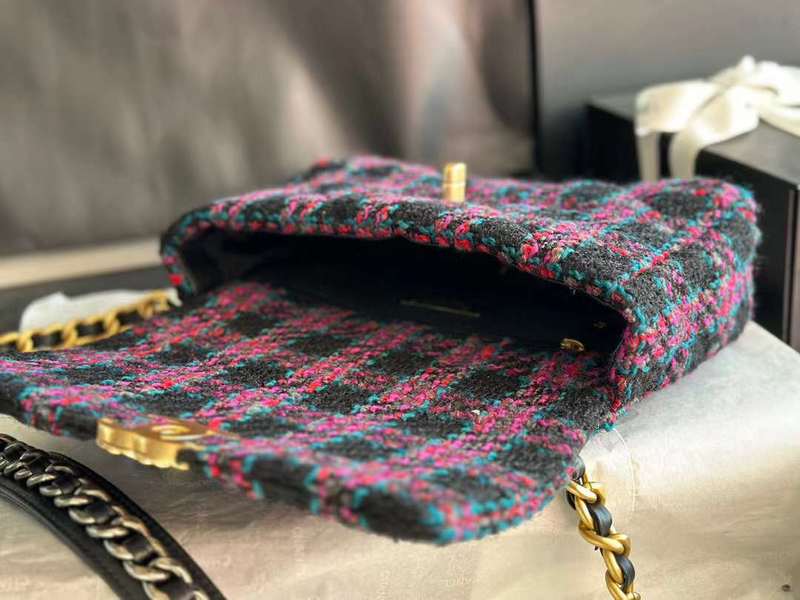 Zivas Charm Refined Everyday Style Everyday Handbag (Designer-Inspired Craftsmanship) – Lifestyle Shot