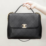 Chanel 25S Medium Bag detail shot – authentic designer craftsmanship
