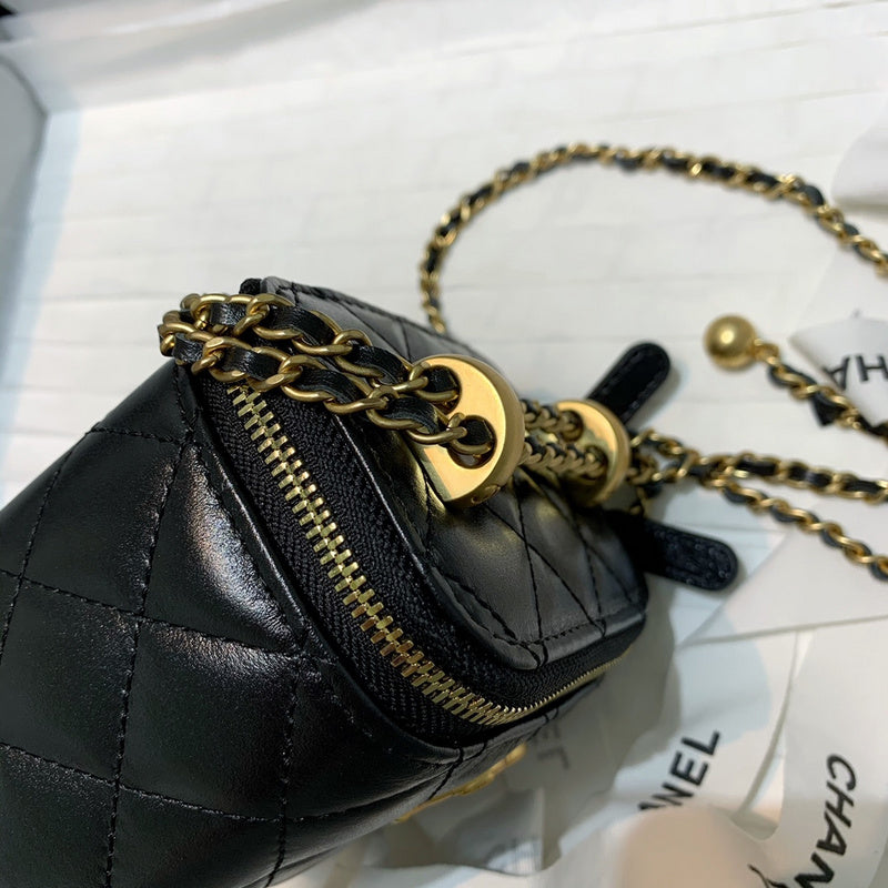  women's handbag, versatile design, view 3