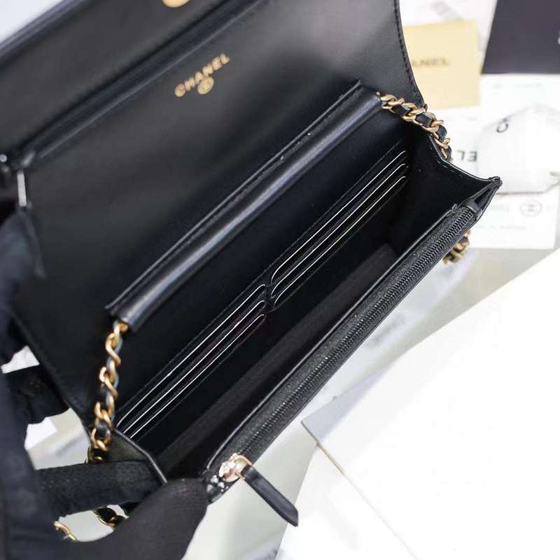 Zivas Charm Refined Everyday Style Fashion Handbag (Refined Practical Design) – Angled View