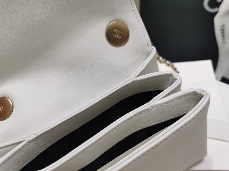  handbag, compact everyday style, image 9