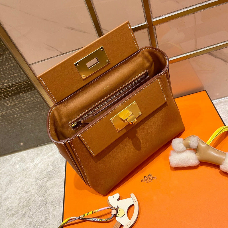 Poised handbag styled for everyday wear